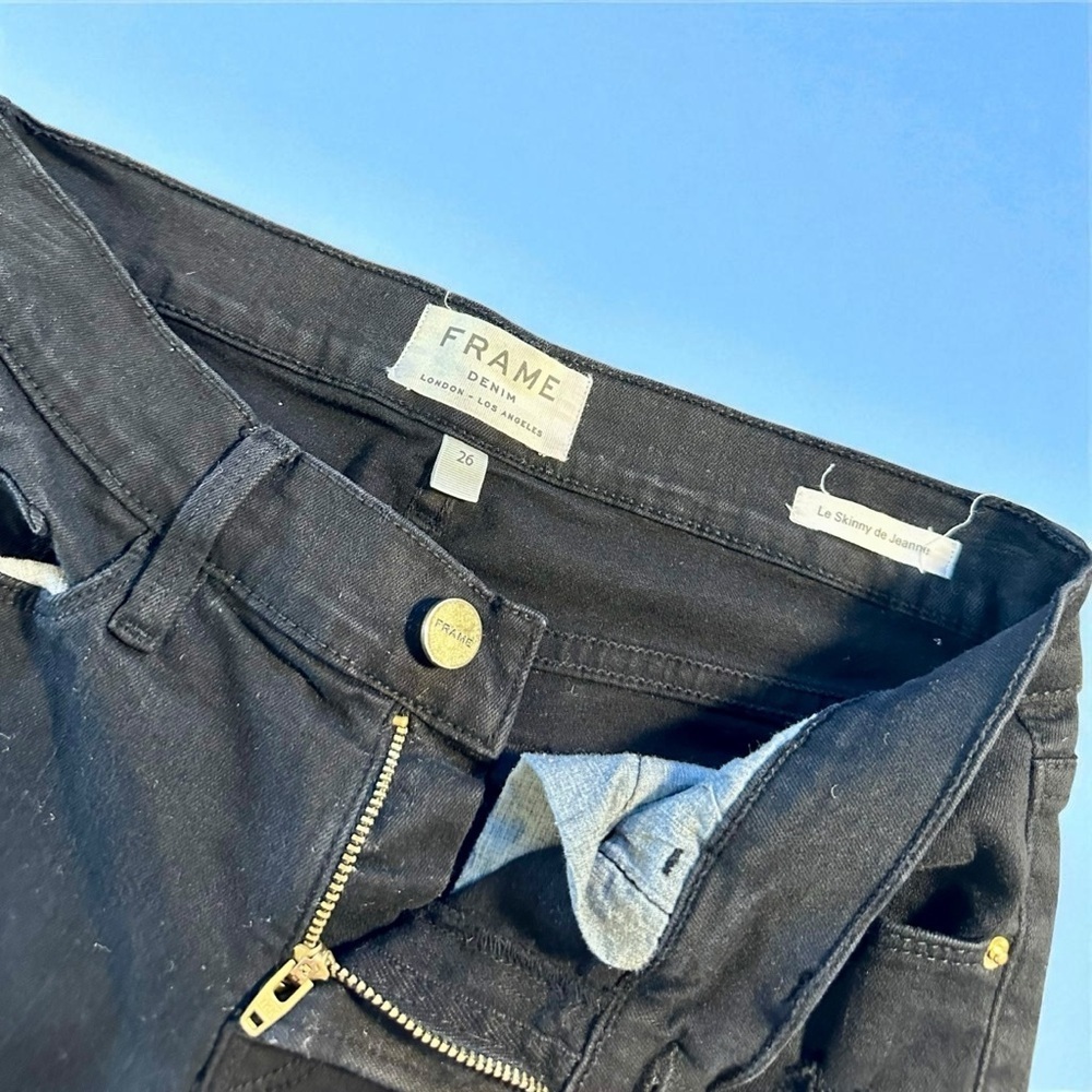 Frame Denim ‘Le Skinny De Jeanne’ in Distressed “Film Noir” Black Size 26 - Picture 3 of 16